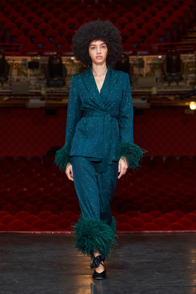 Emanuel Ungaro fashion show for Autumn/Winter 2025