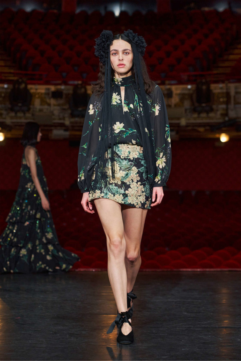 Emanuel Ungaro fashion show for Autumn/Winter 2025