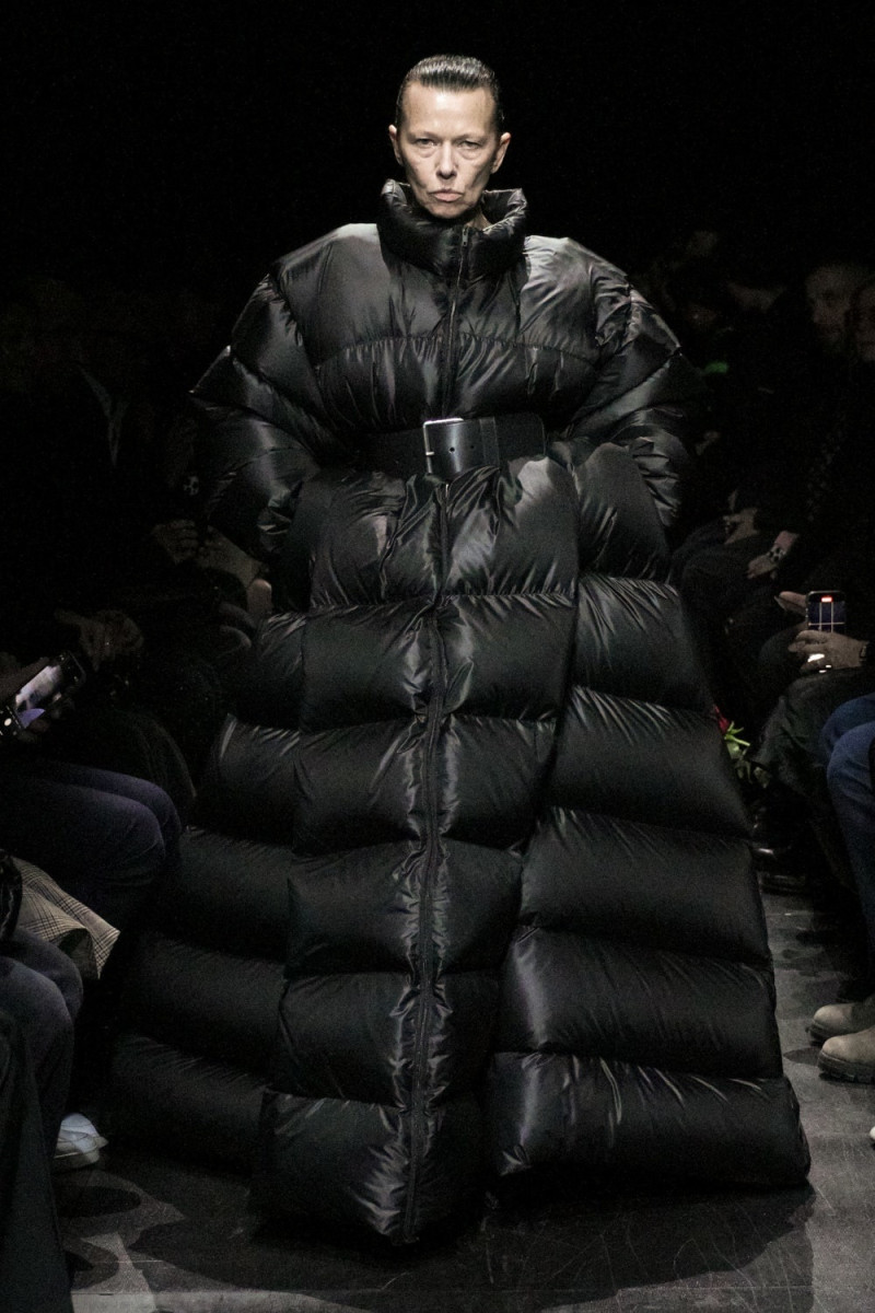 Balenciaga fashion show for Autumn/Winter 2025