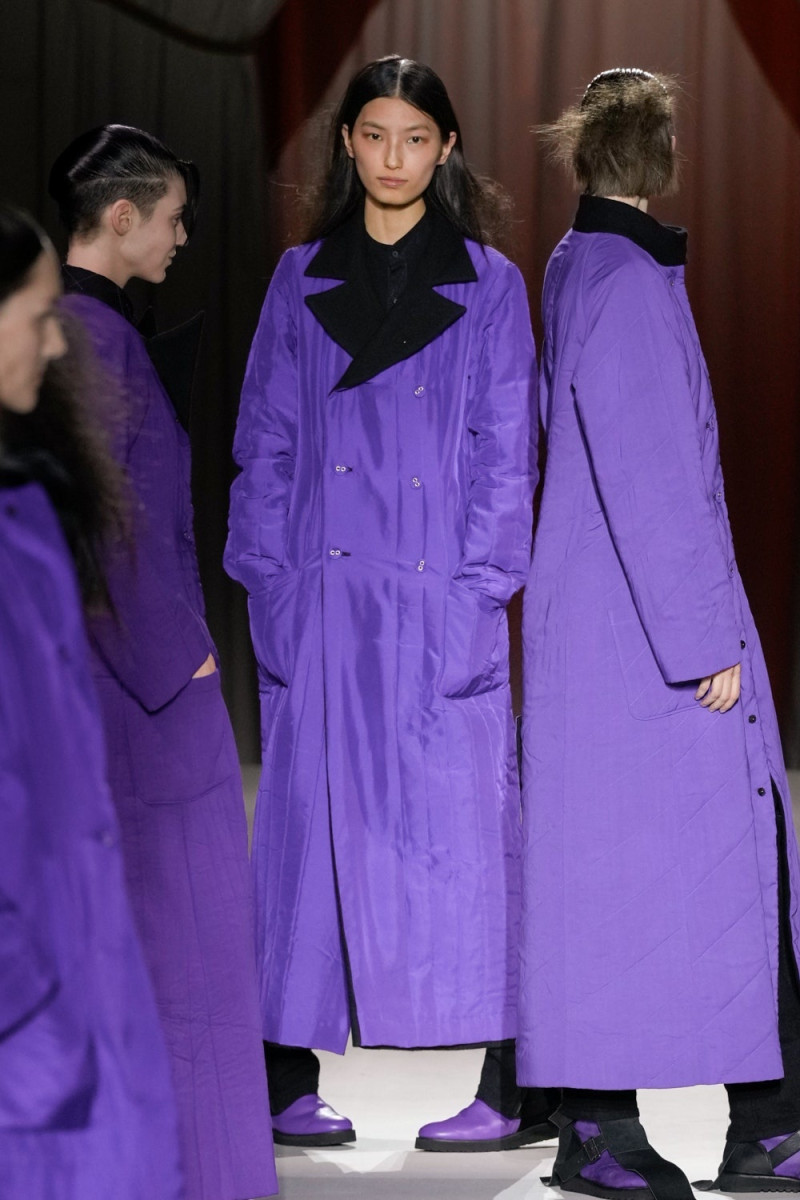 Yohji Yamamoto fashion show for Autumn/Winter 2025
