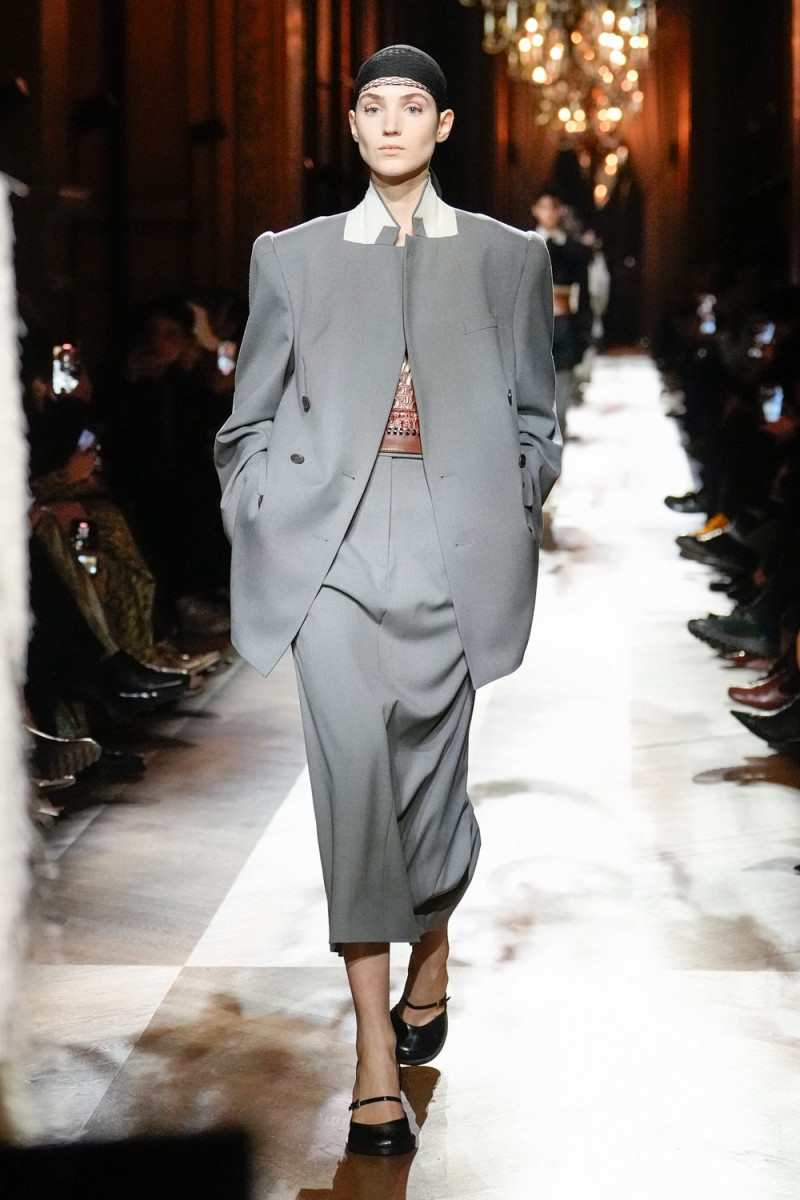 Dries van Noten fashion show for Autumn/Winter 2025
