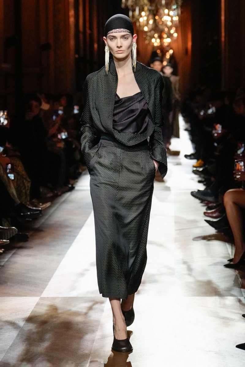 Dries van Noten fashion show for Autumn/Winter 2025