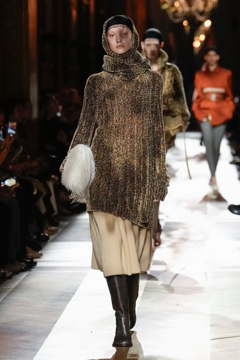Dries van Noten fashion show for Autumn/Winter 2025