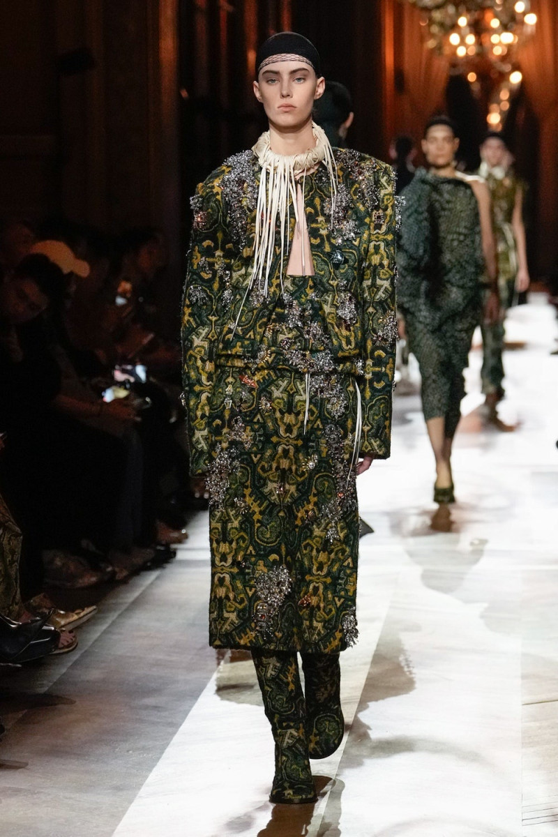 Dries van Noten fashion show for Autumn/Winter 2025