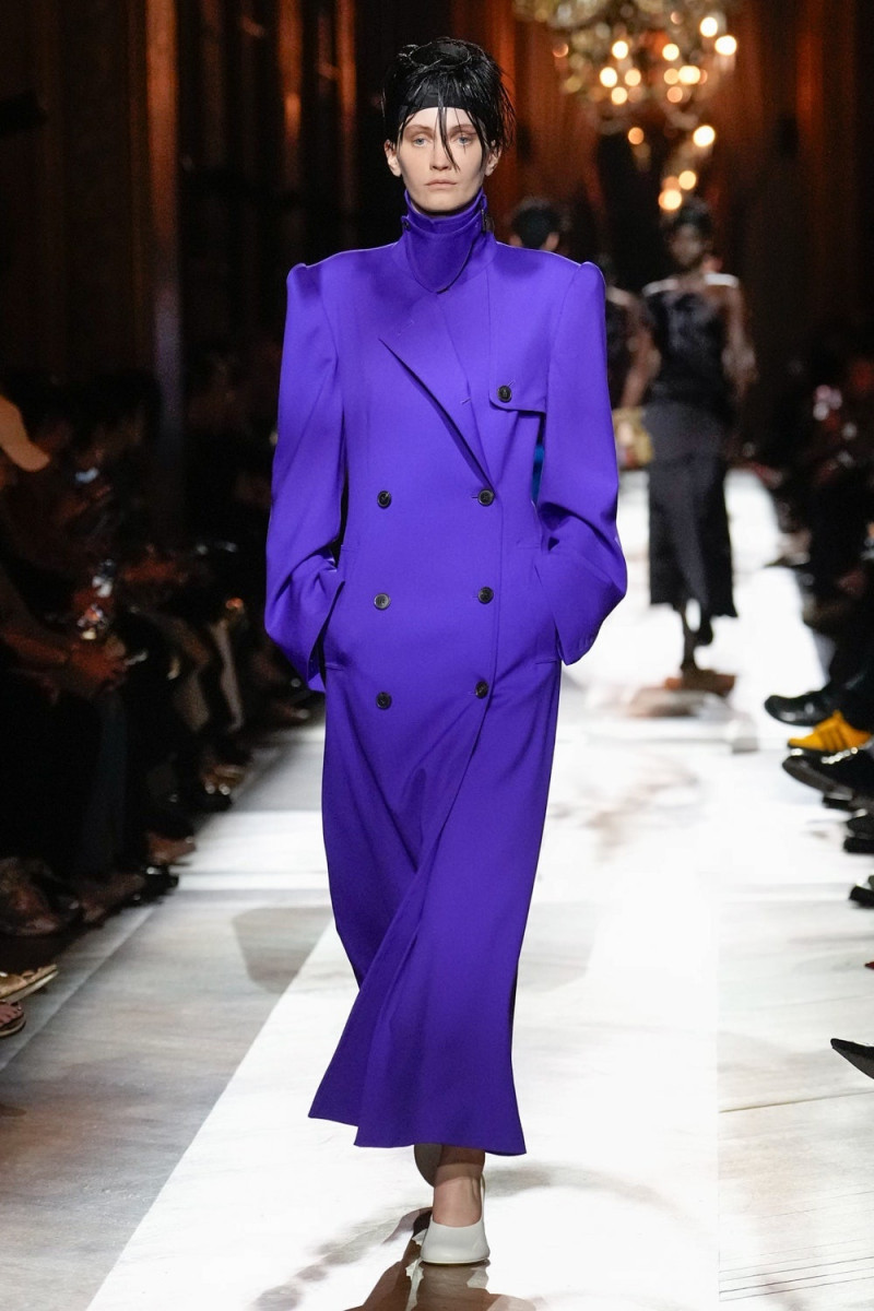 Dries van Noten fashion show for Autumn/Winter 2025