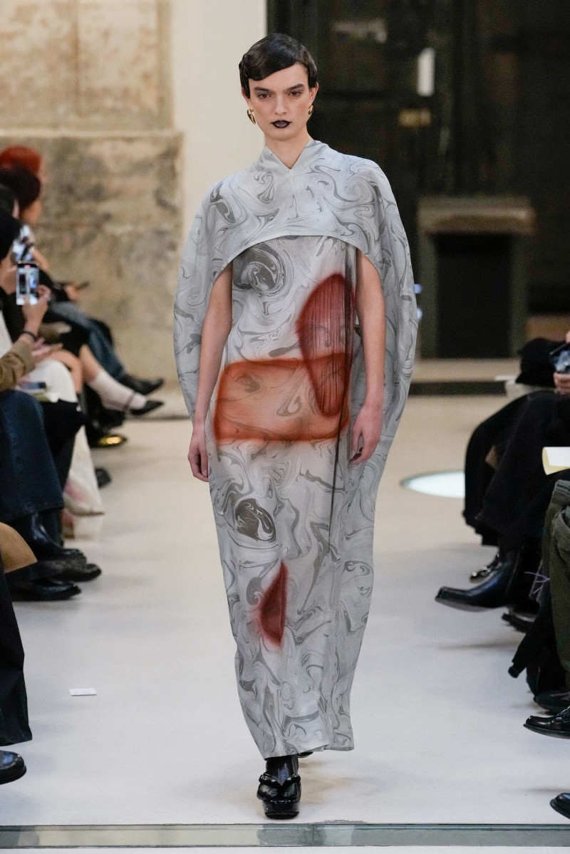 Mame Kurogouchi fashion show for Autumn/Winter 2025