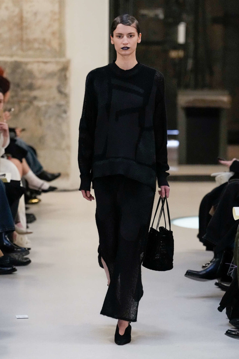Mame Kurogouchi fashion show for Autumn/Winter 2025