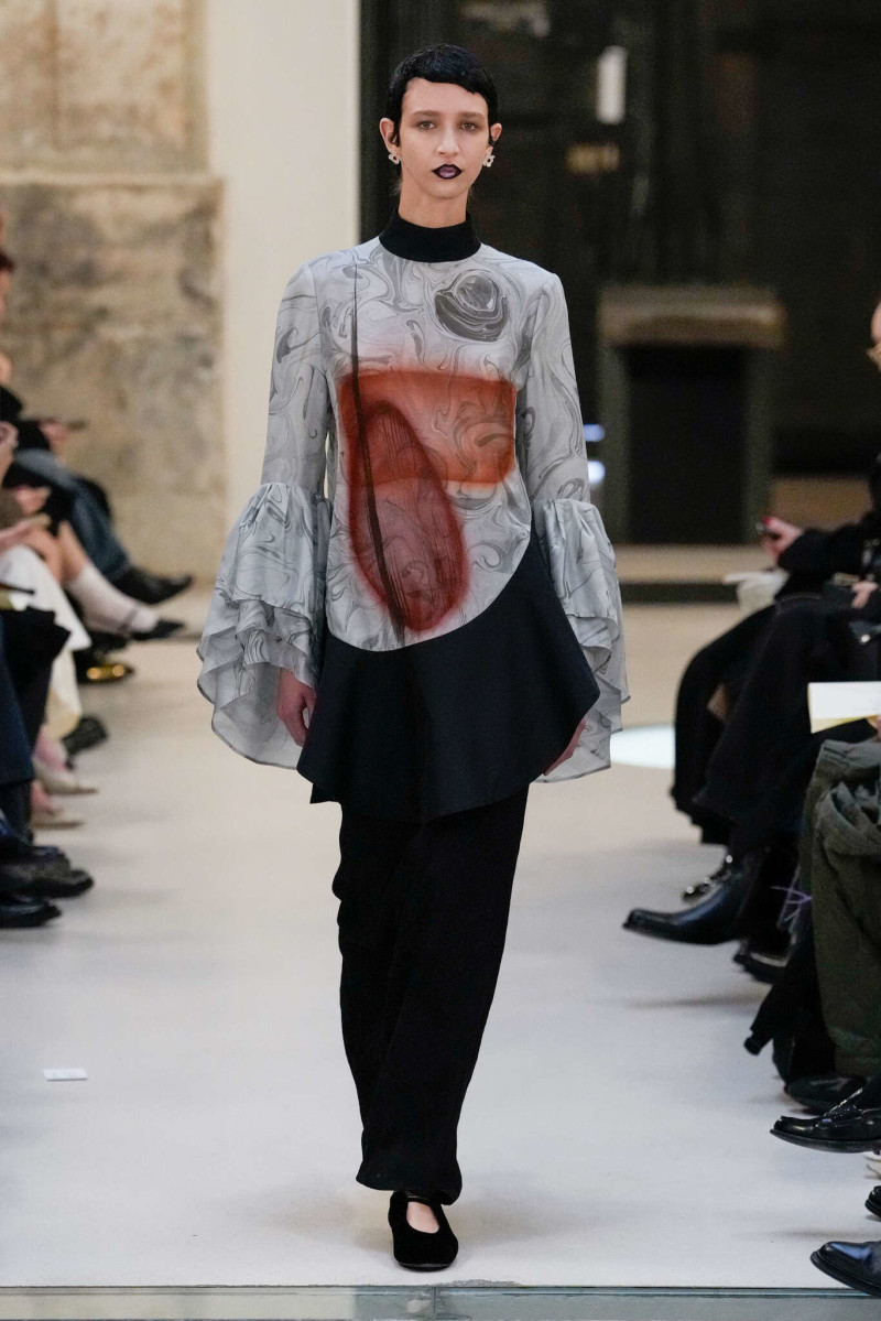 Mame Kurogouchi fashion show for Autumn/Winter 2025