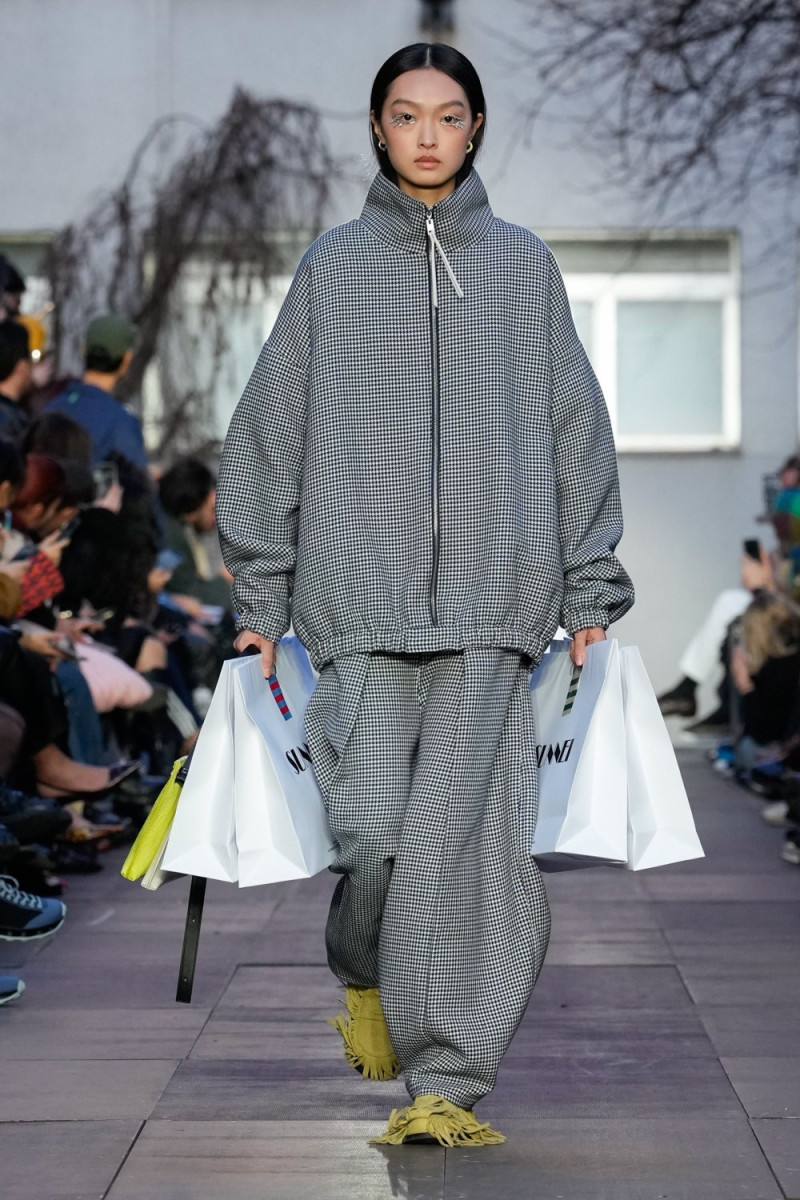 Shanruo Zhang featured in  the Sunnei fashion show for Autumn/Winter 2025