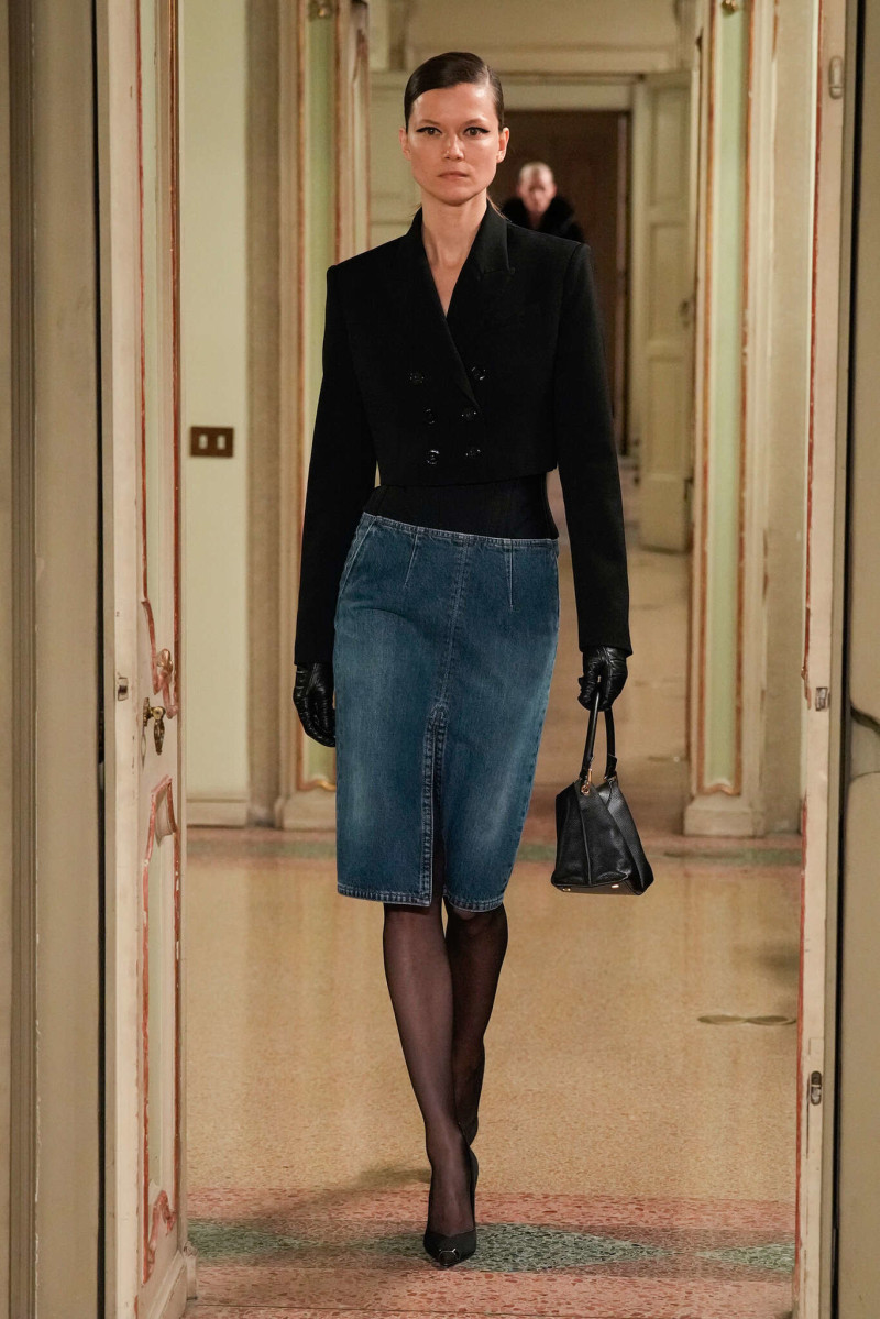 Elisabetta Franchi fashion show for Autumn/Winter 2025