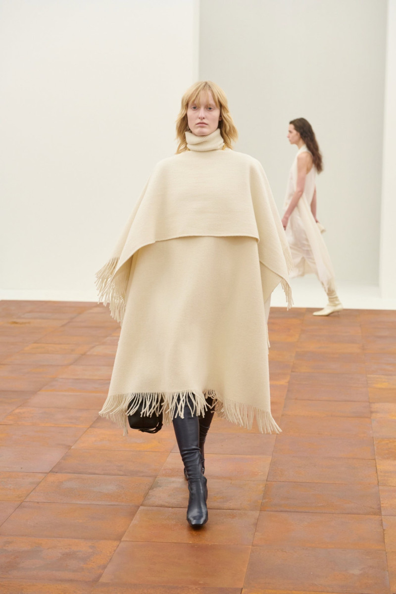 Toteme Studio fashion show for Autumn/Winter 2025
