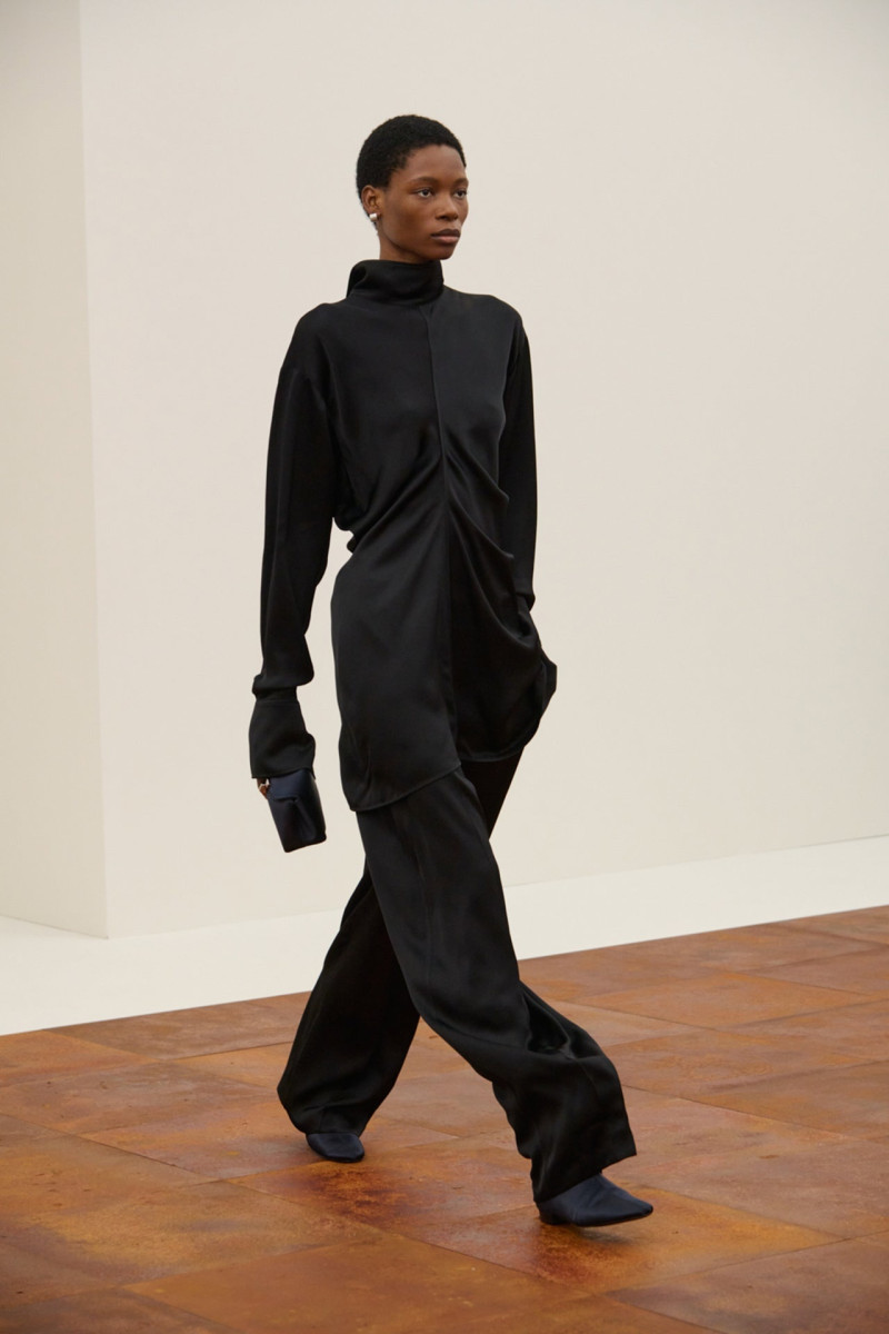 Toteme Studio fashion show for Autumn/Winter 2025