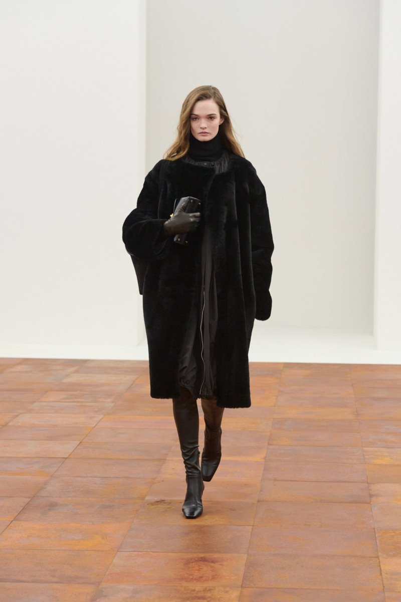 Toteme Studio fashion show for Autumn/Winter 2025