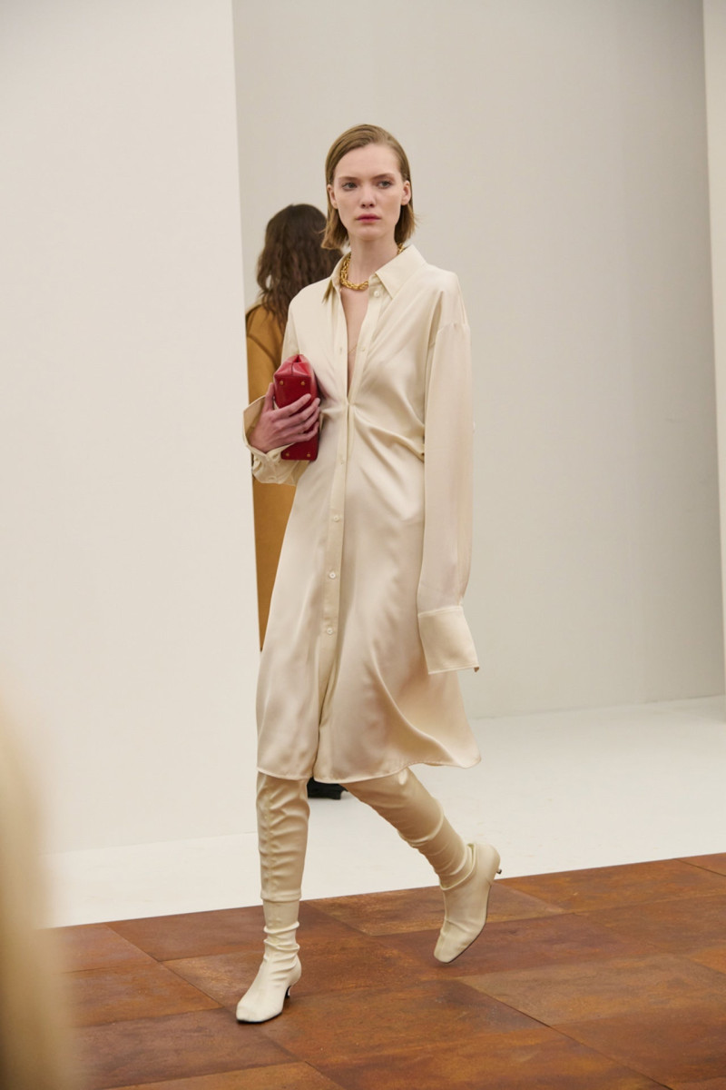 Toteme Studio fashion show for Autumn/Winter 2025
