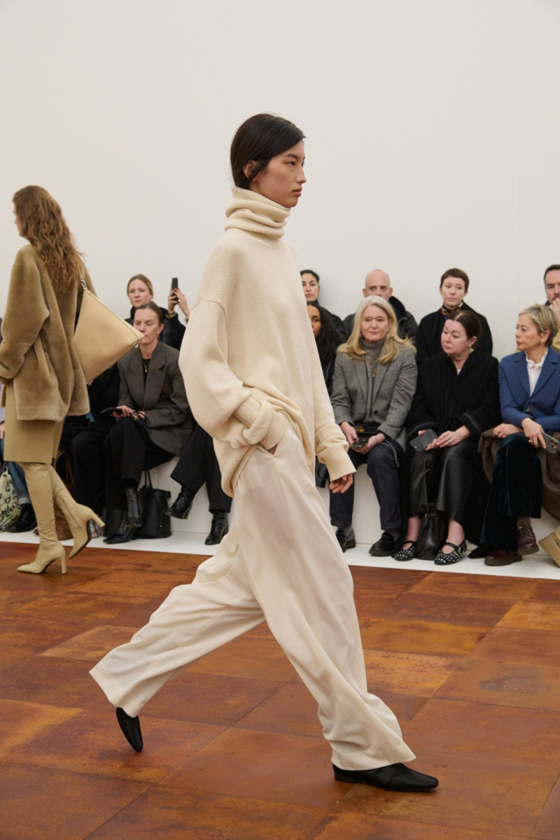 Toteme Studio fashion show for Autumn/Winter 2025