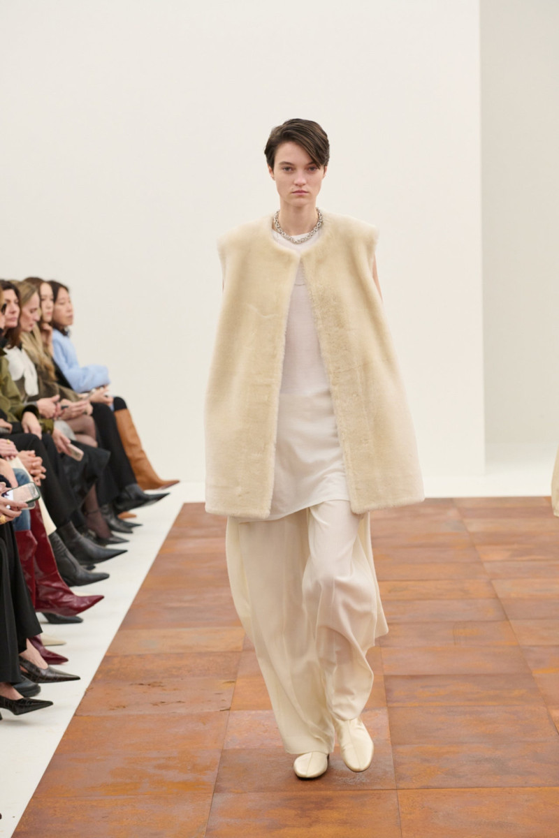 Toteme Studio fashion show for Autumn/Winter 2025