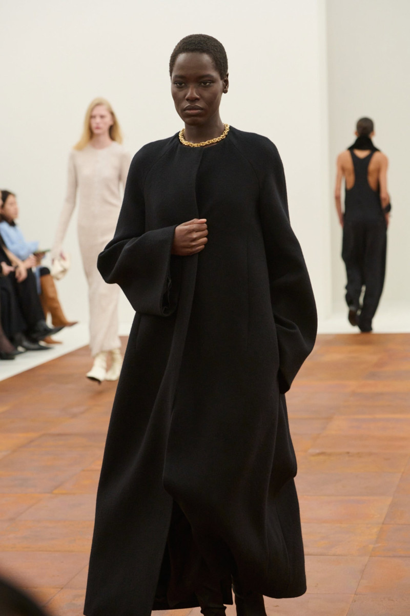 Toteme Studio fashion show for Autumn/Winter 2025