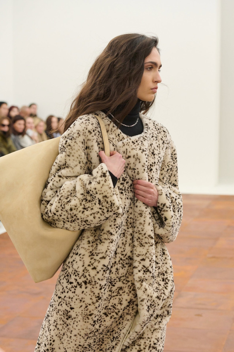 Toteme Studio fashion show for Autumn/Winter 2025