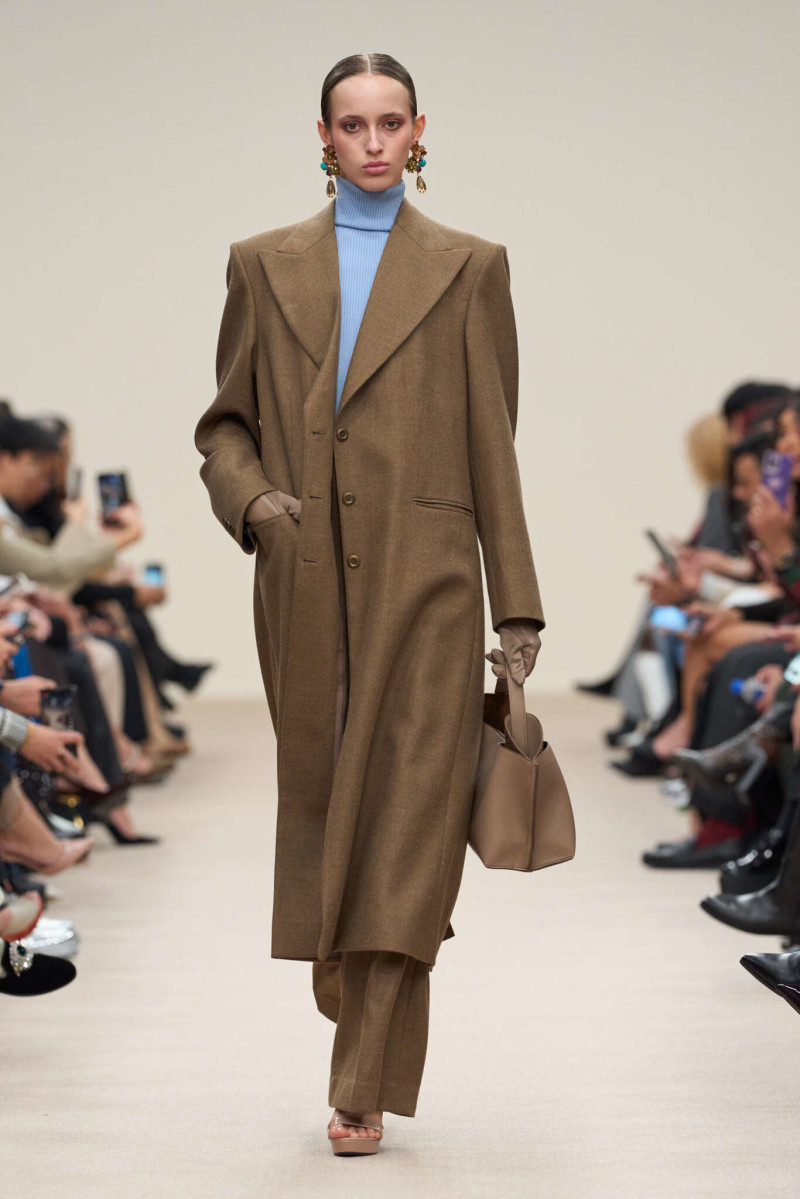 Michael Cinco fashion show for Autumn/Winter 2025