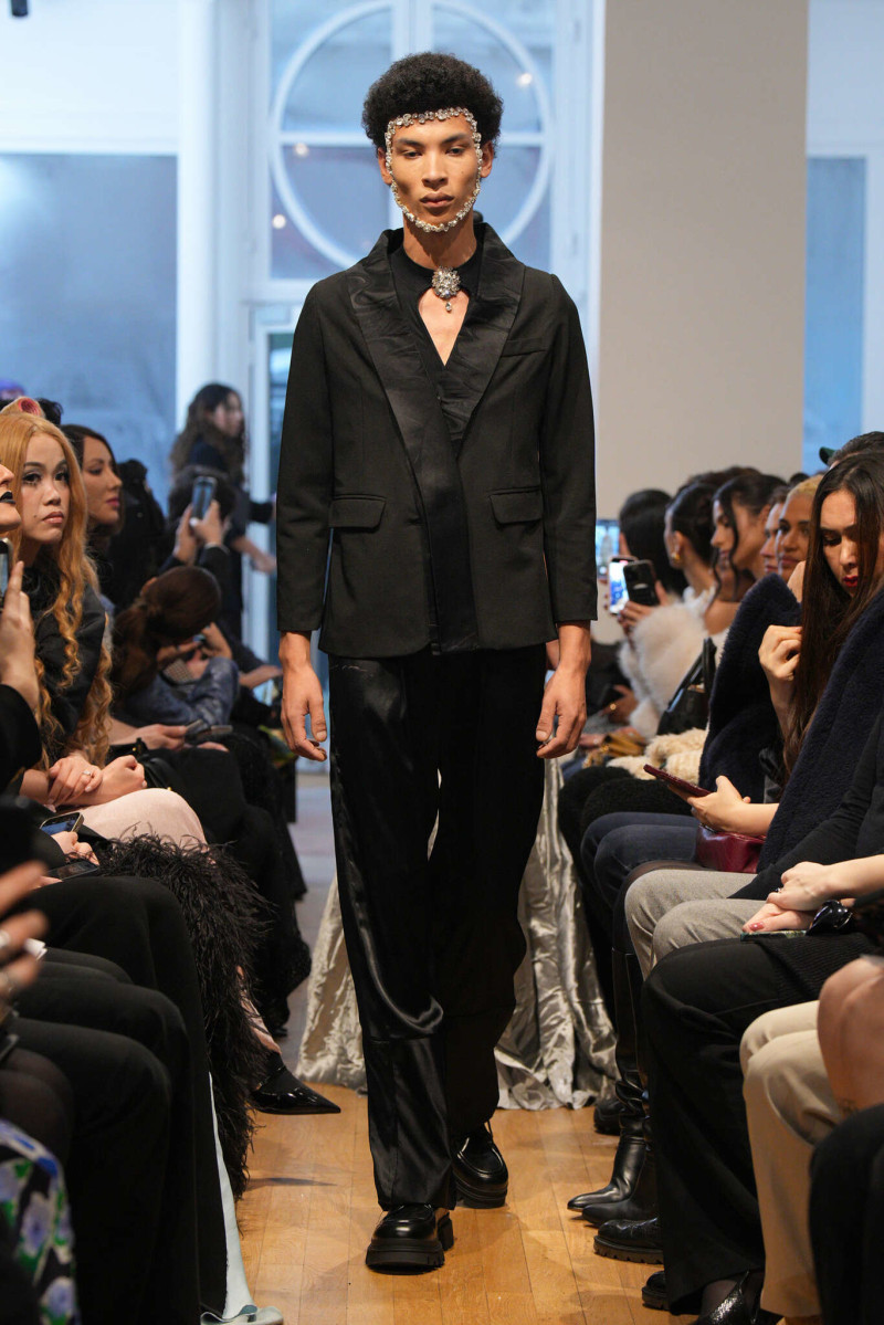 Peet Dullaert fashion show for Spring/Summer 2025