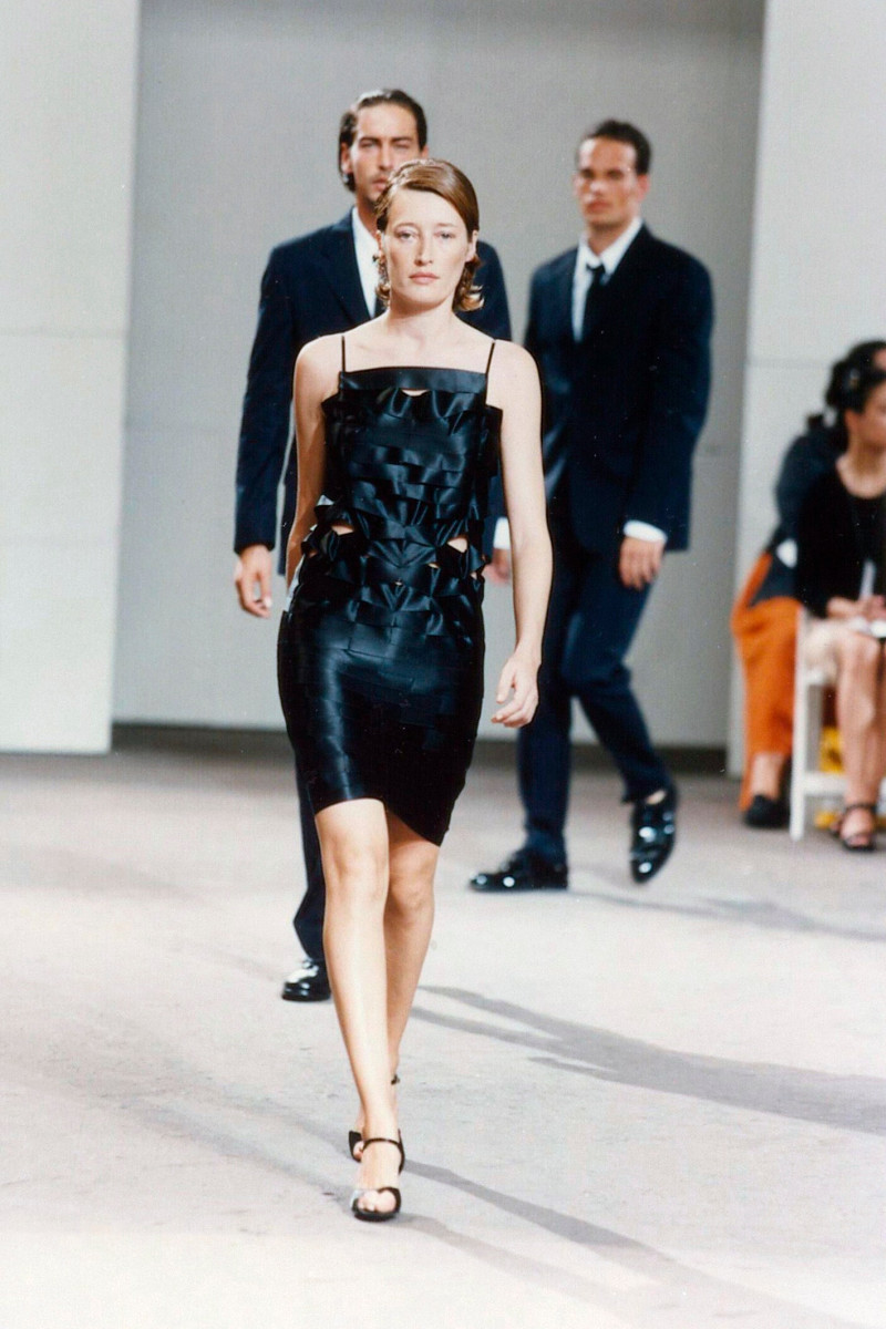 Helmut Lang fashion show for Spring/Summer 1998