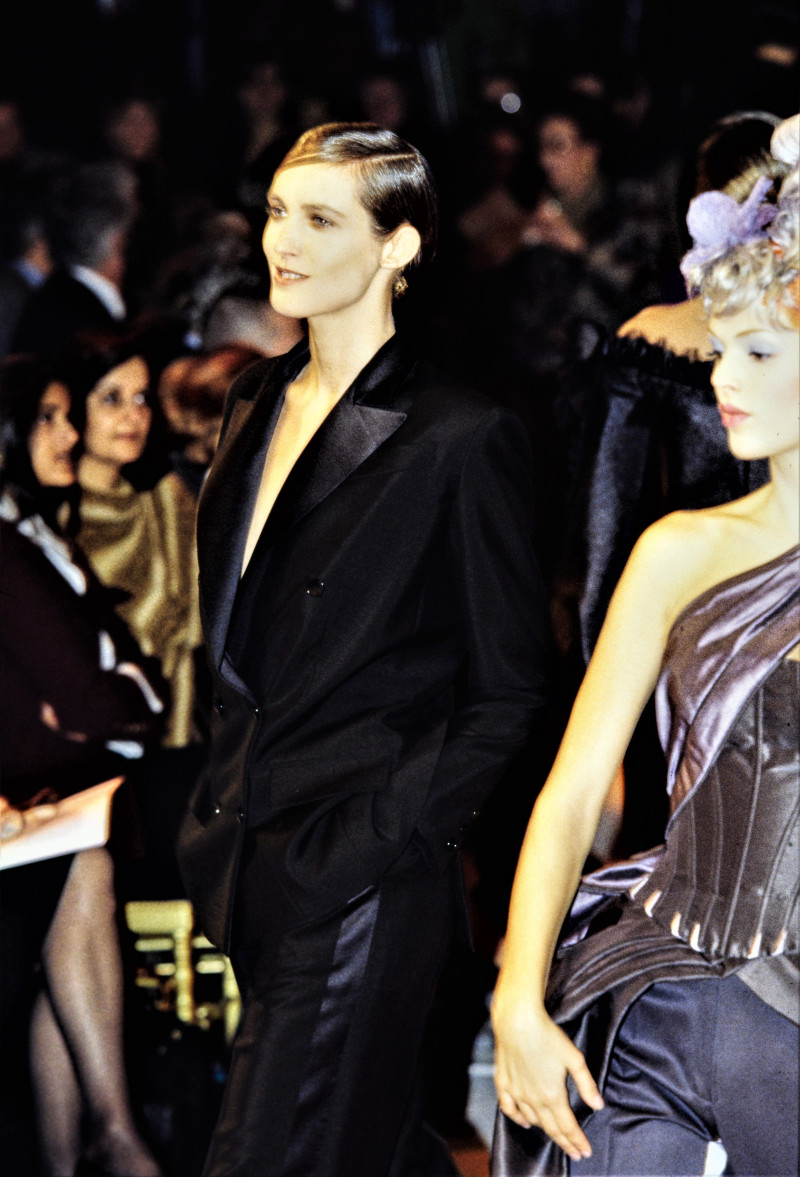 Givenchy Haute Couture fashion show for Spring/Summer 1996