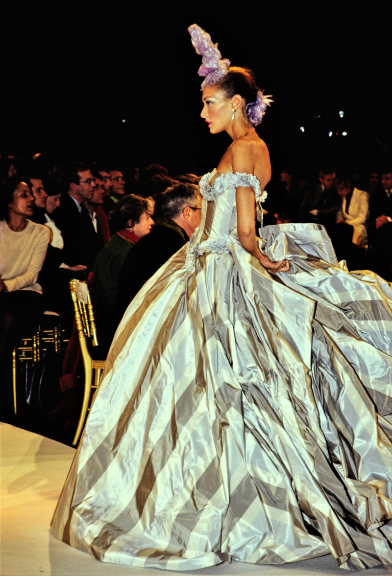 Givenchy Haute Couture fashion show for Spring/Summer 1996