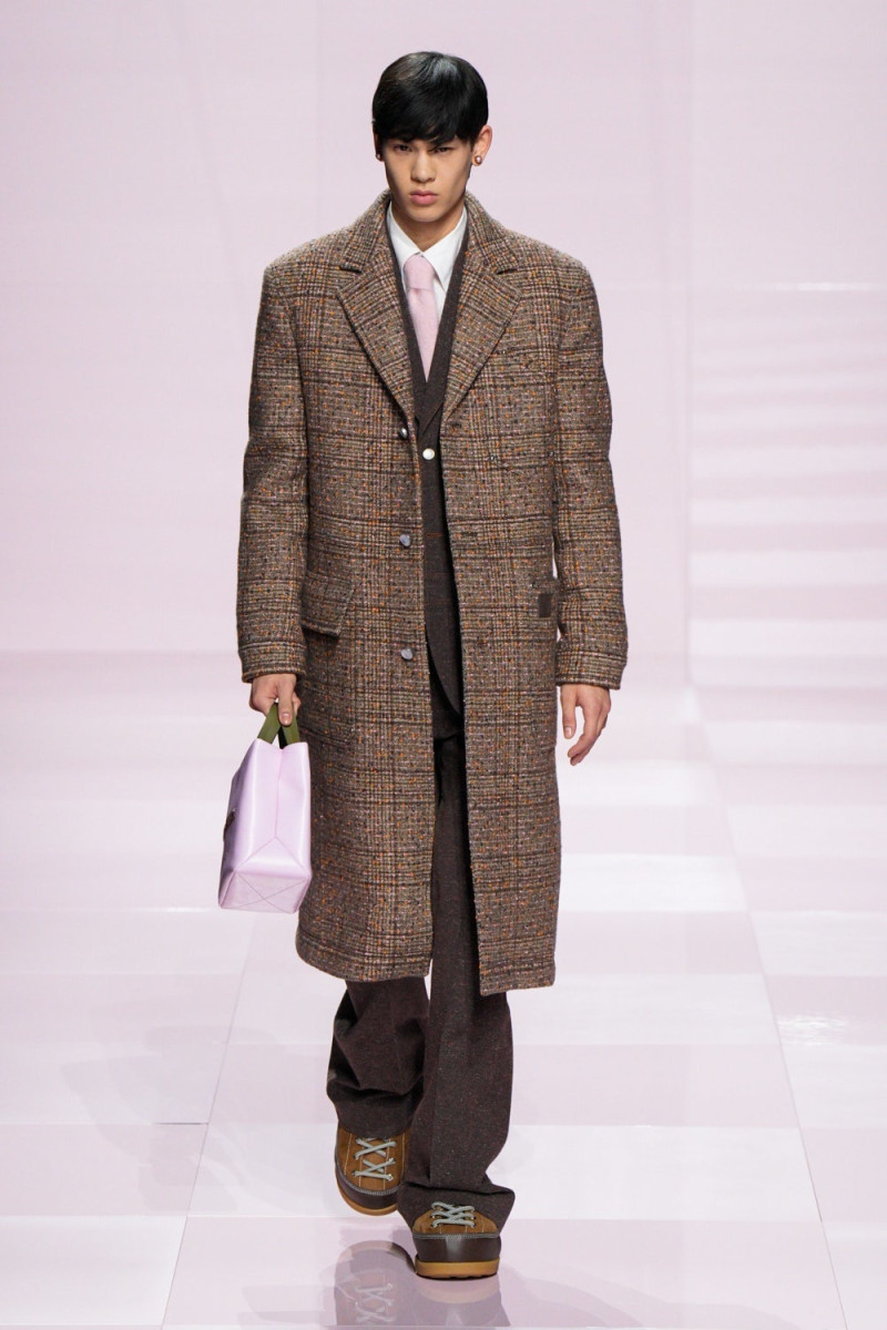 Louis Vuitton fashion show for Autumn/Winter 2025
