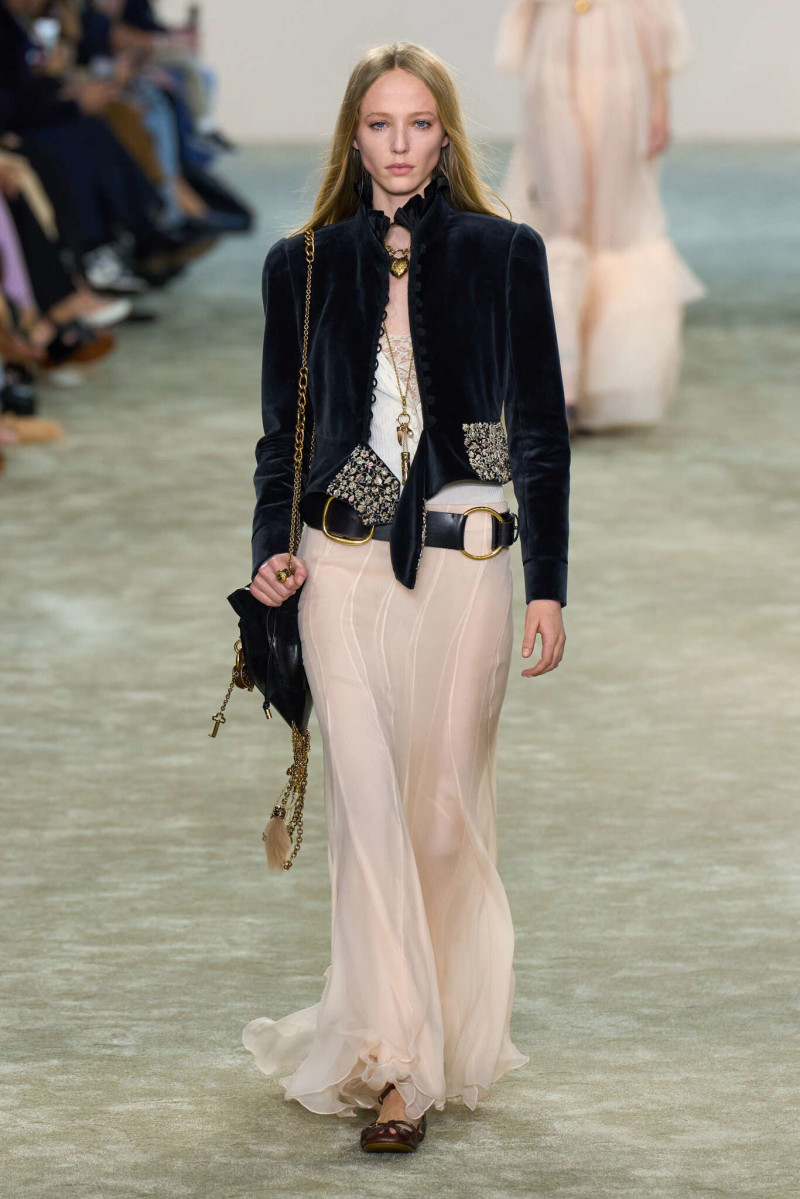 Maelle Swaelens featured in  the Chloe fashion show for Autumn/Winter 2025