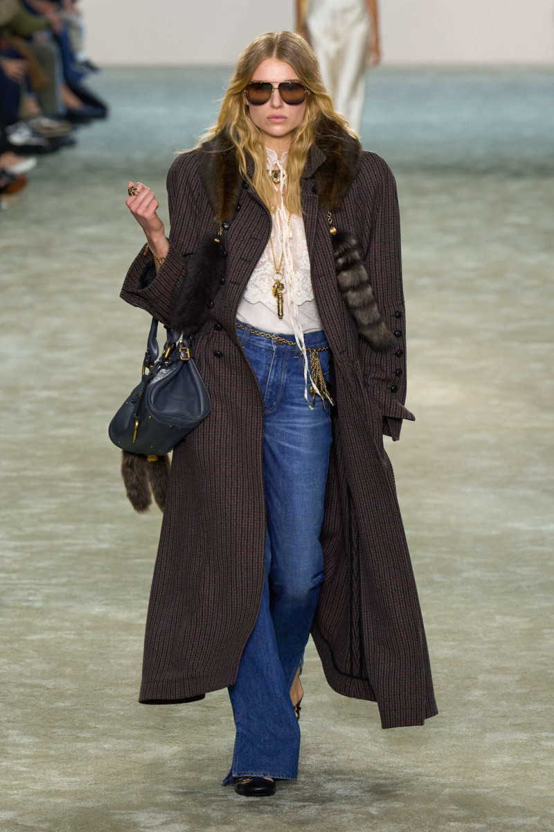Dana Elmers featured in  the Chloe fashion show for Autumn/Winter 2025