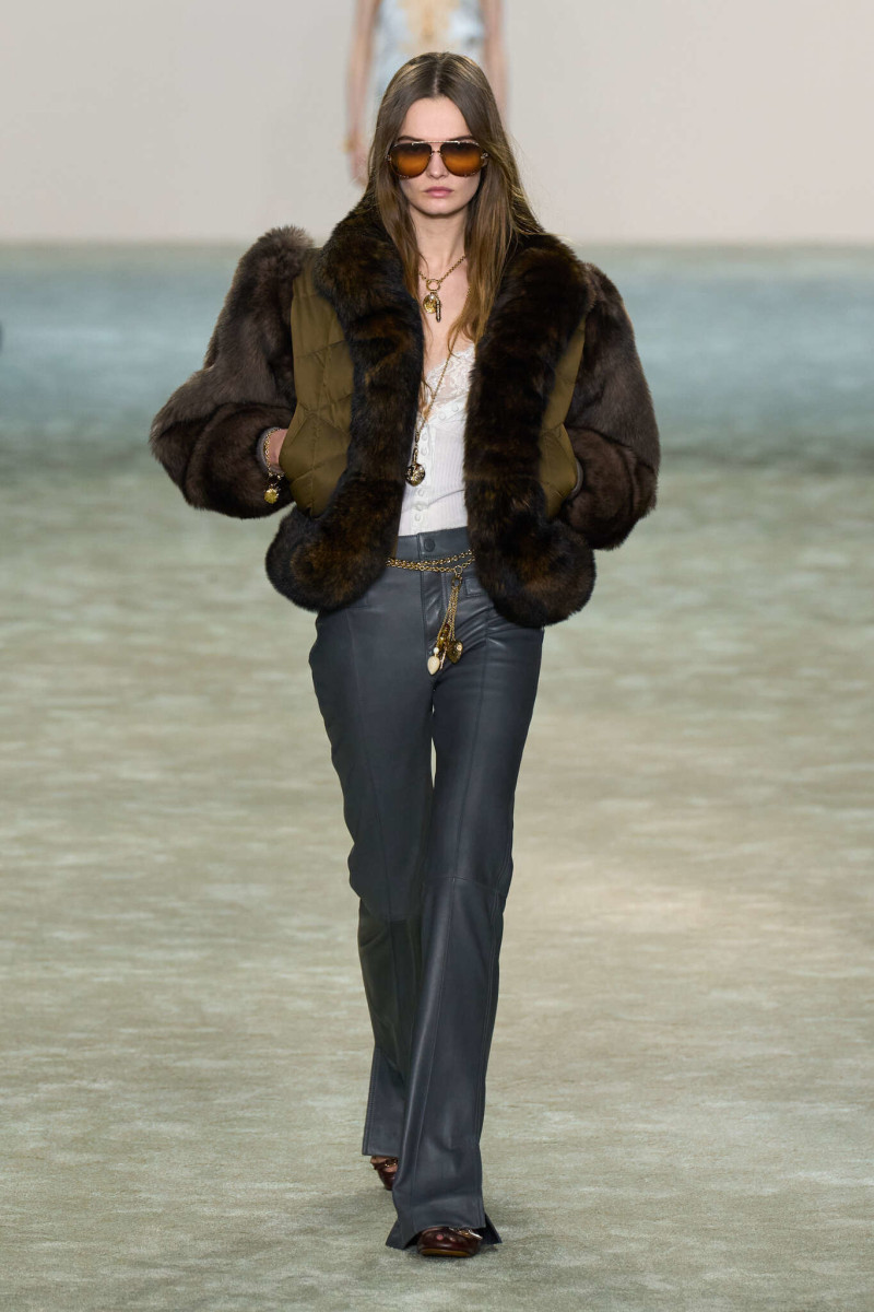 Lulu Tenney featured in  the Chloe fashion show for Autumn/Winter 2025
