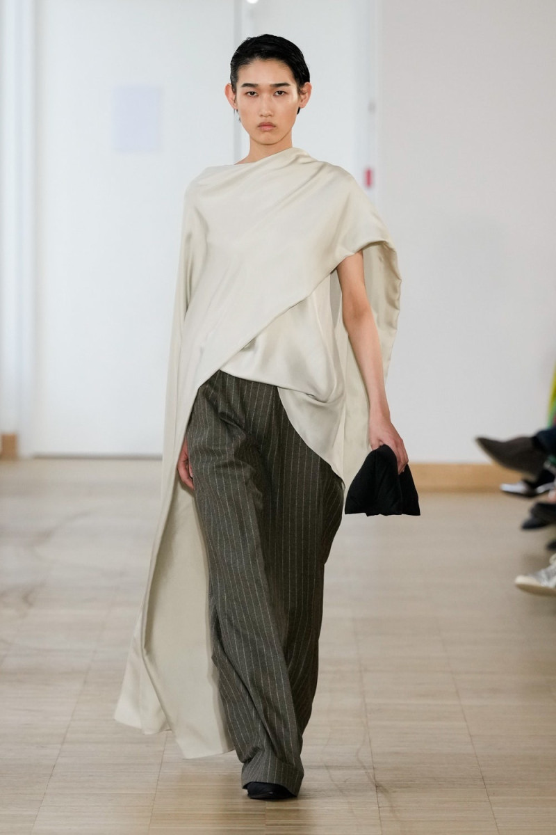 Christian Wijnants fashion show for Autumn/Winter 2025