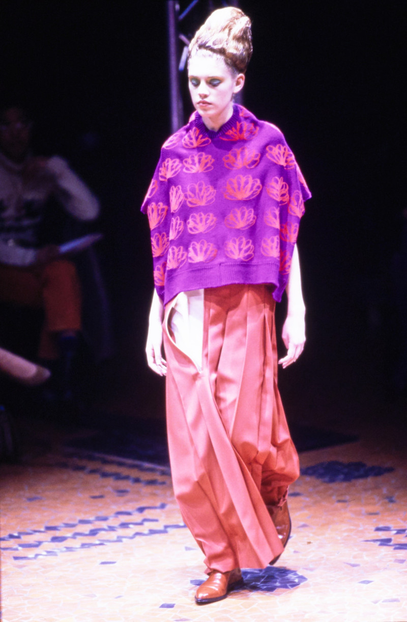 Comme des Garçons fashion show for Autumn/Winter 1996