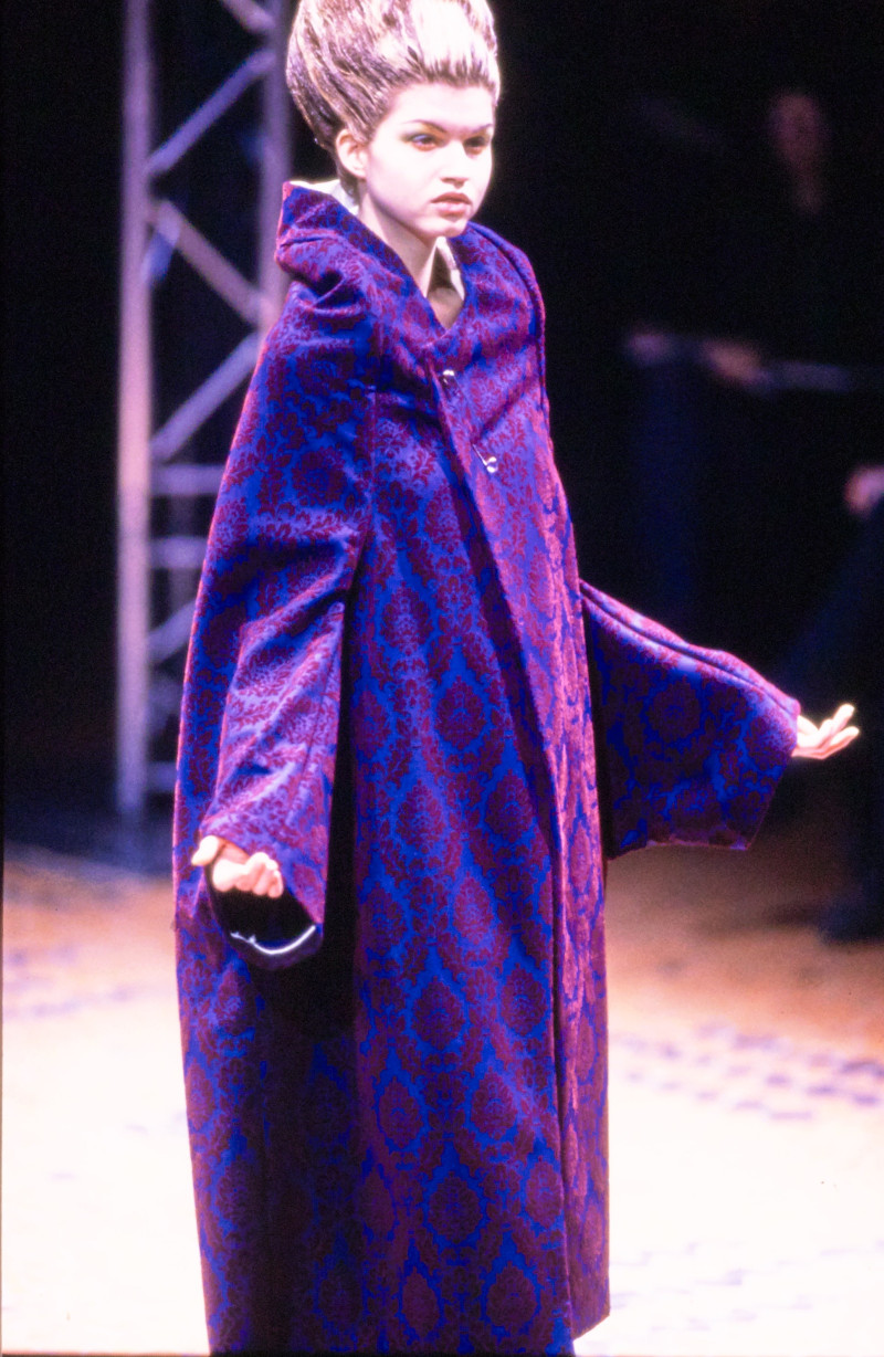 Comme Des Garcons fashion show for Autumn/Winter 1996
