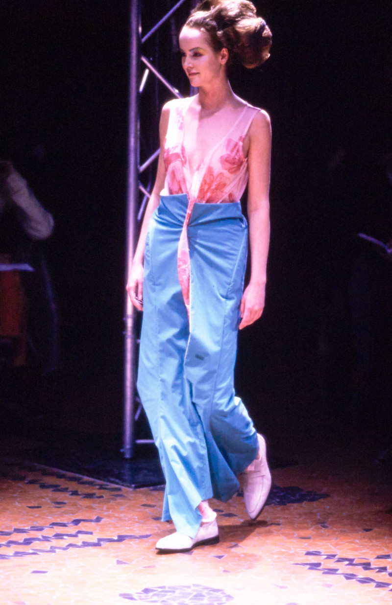 Comme Des Garcons fashion show for Autumn/Winter 1996