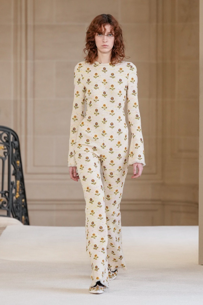 Giambattista Valli fashion show for Autumn/Winter 2025