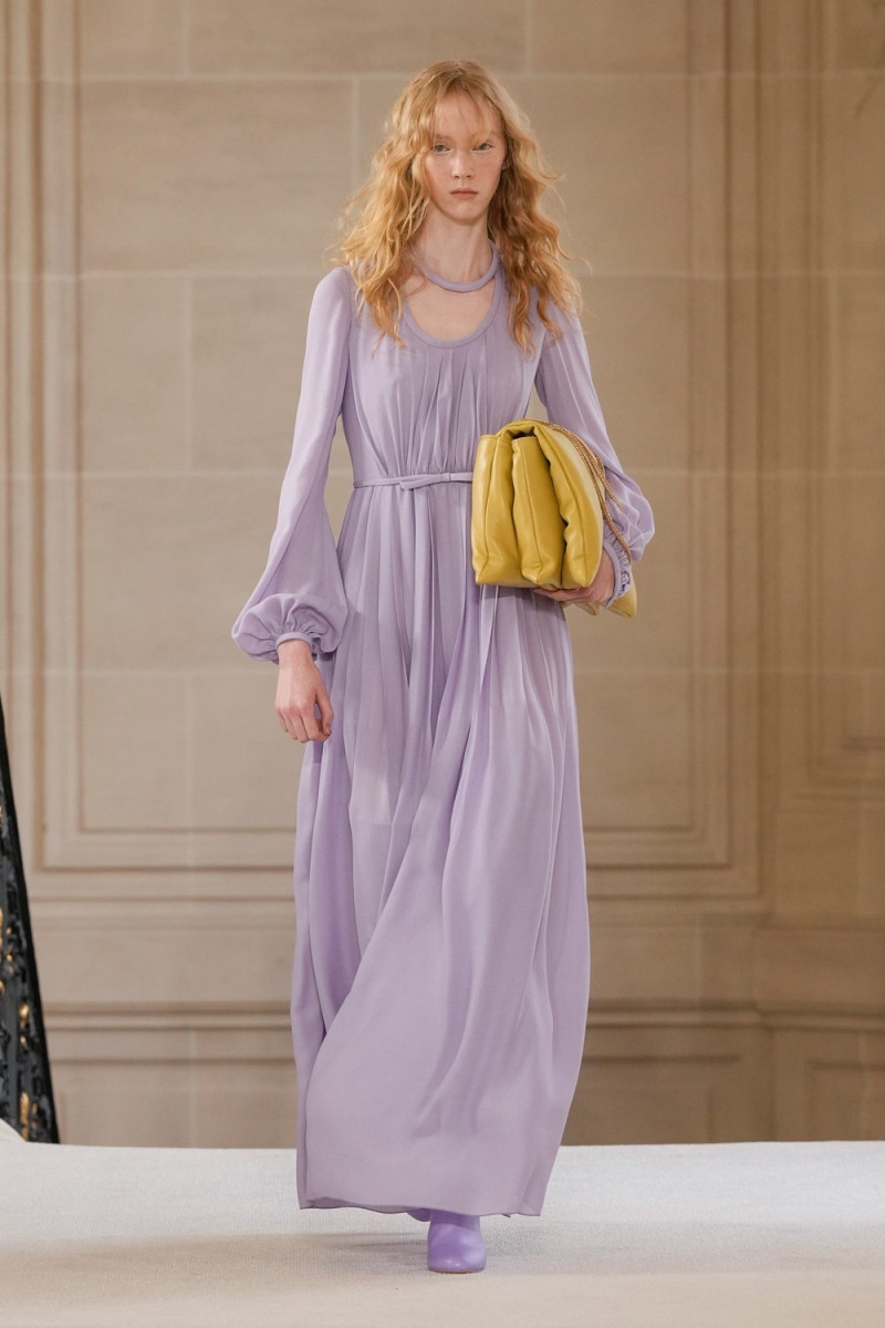 Giambattista Valli fashion show for Autumn/Winter 2025