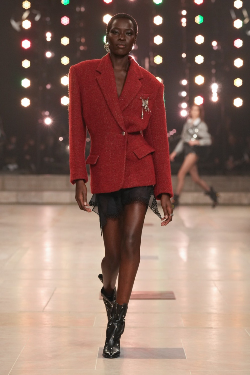 Isabel Marant fashion show for Autumn/Winter 2025