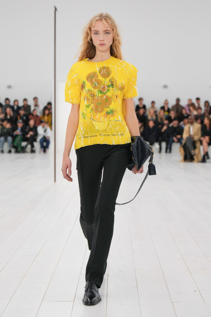 Loewe fashion show for Autumn/Winter 2025