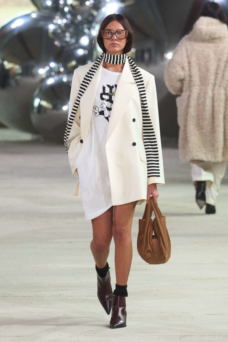 Munthe fashion show for Autumn/Winter 2025