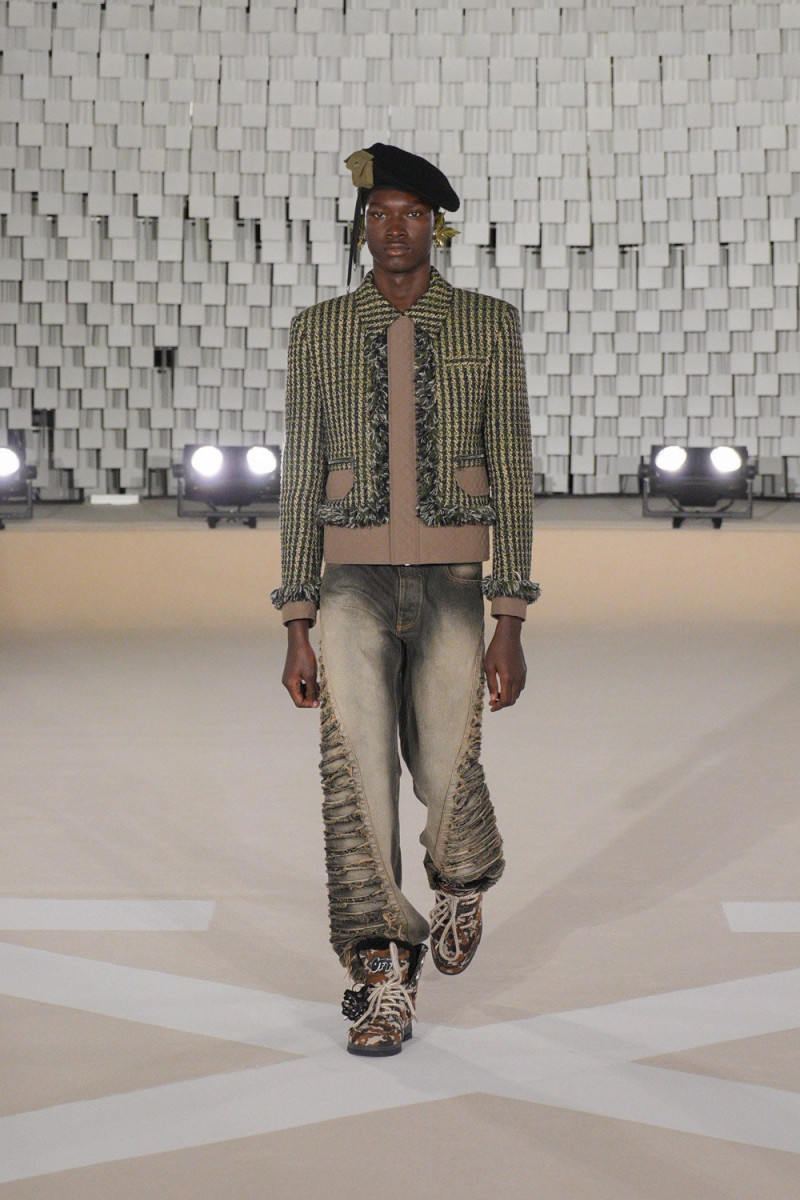 Off-White fashion show for Autumn/Winter 2025