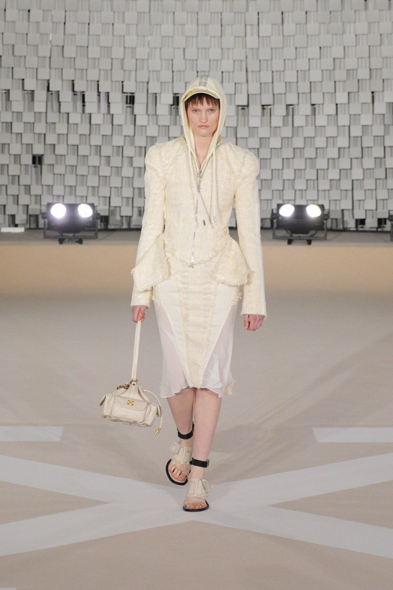 Off-White fashion show for Autumn/Winter 2025