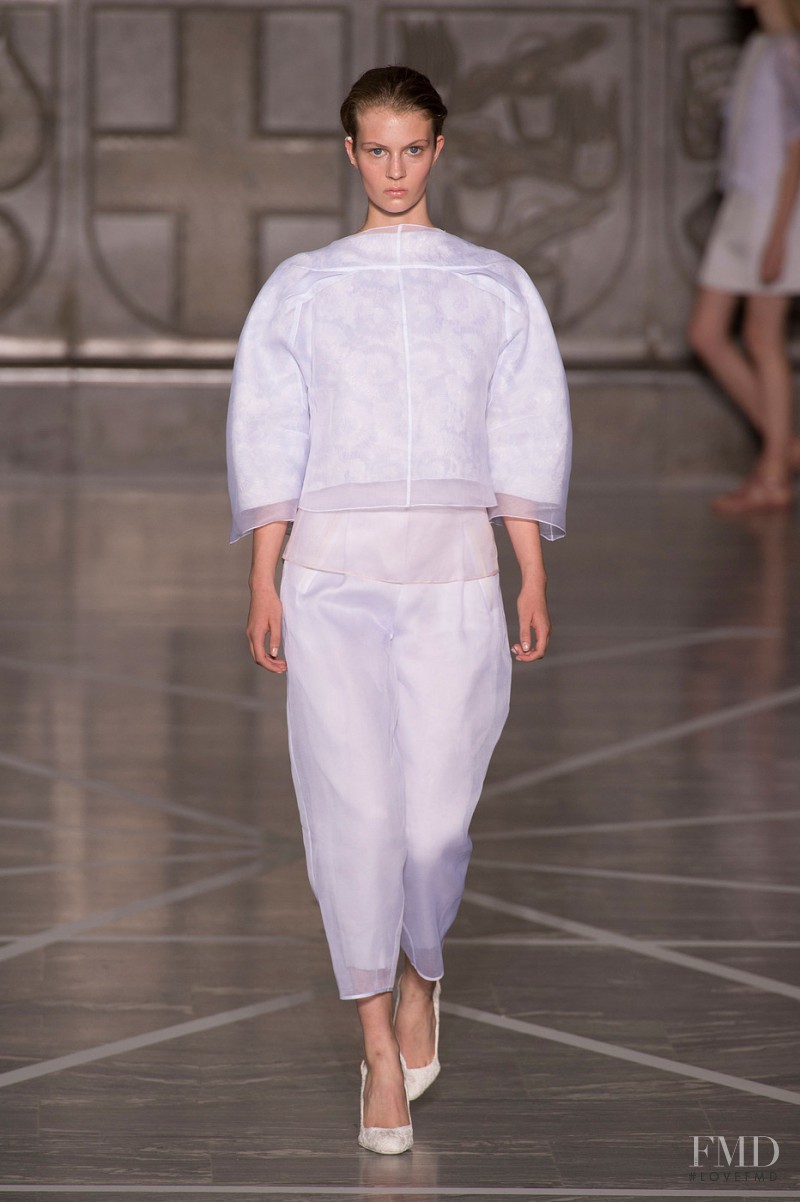 Mila Schön fashion show for Spring/Summer 2015