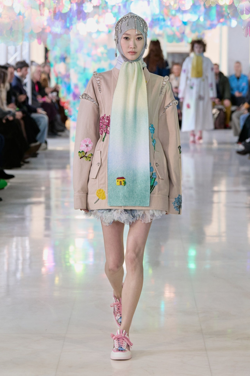 Susan Fang fashion show for Autumn/Winter 2025