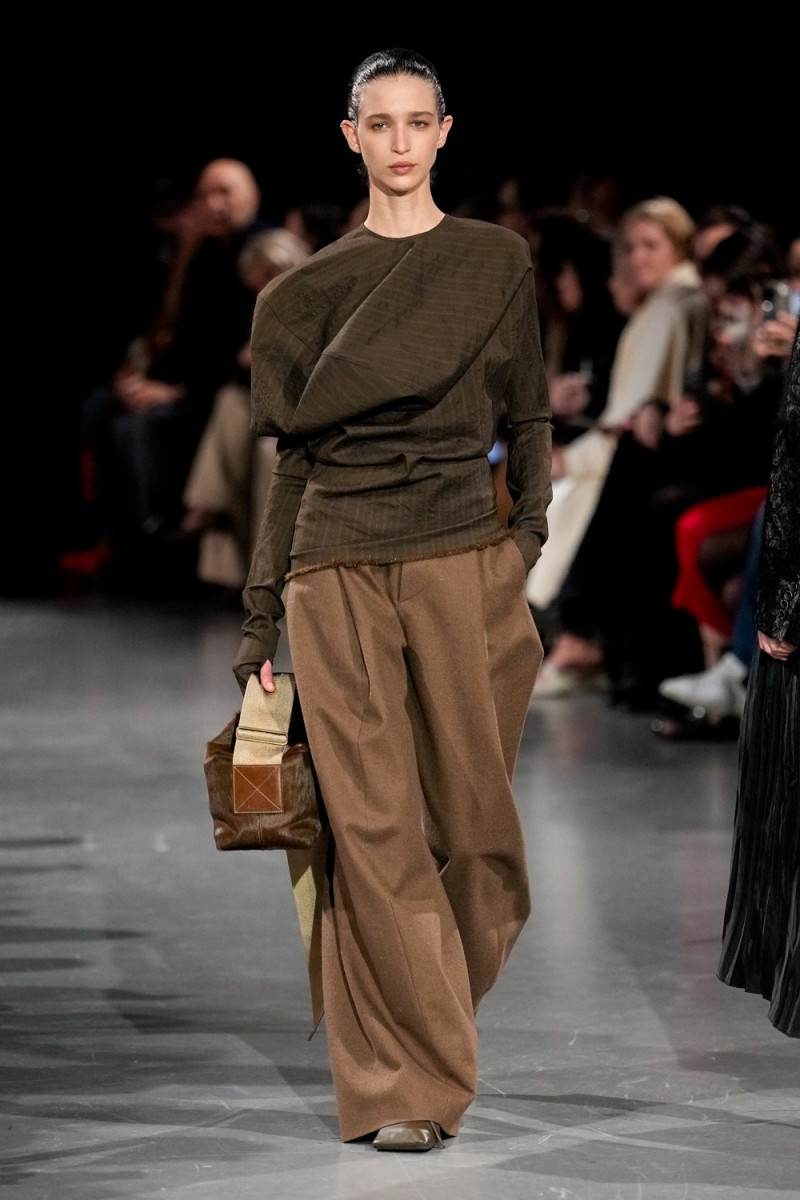 Uma Wang fashion show for Autumn/Winter 2025