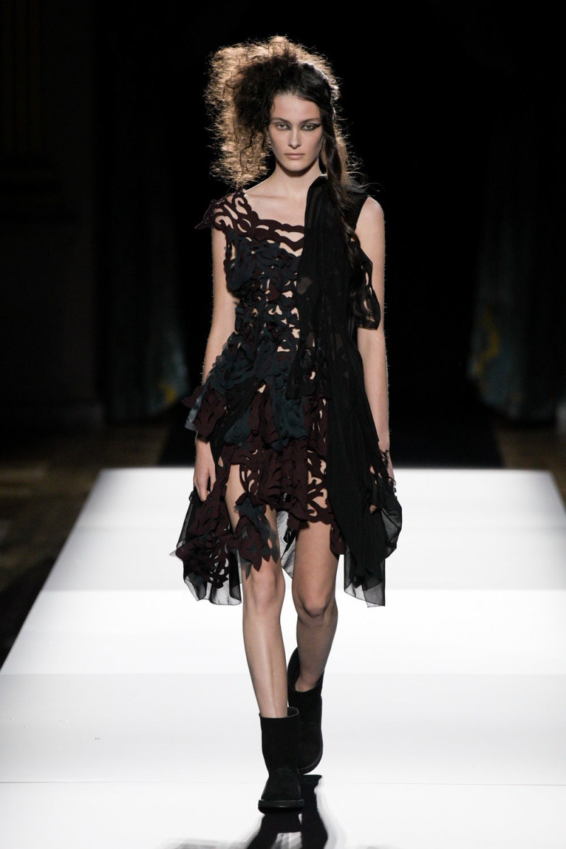 Yohji Yamamoto fashion show for Spring/Summer 2025