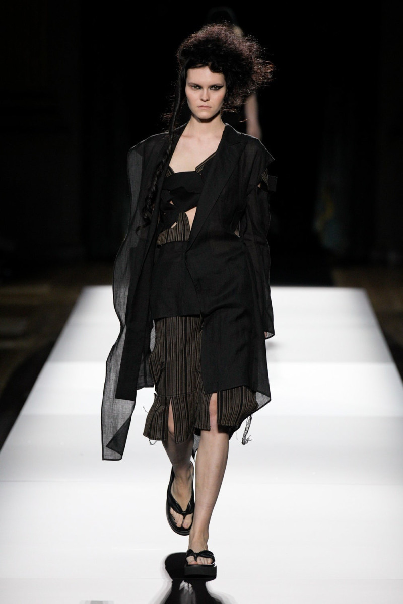 Yohji Yamamoto fashion show for Spring/Summer 2025