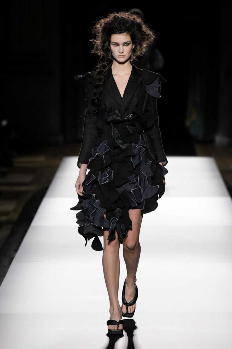 Yohji Yamamoto fashion show for Spring/Summer 2025