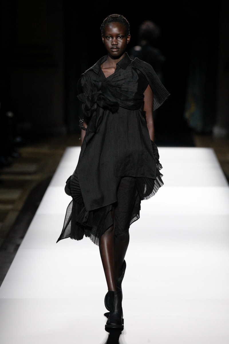 Yohji Yamamoto fashion show for Spring/Summer 2025