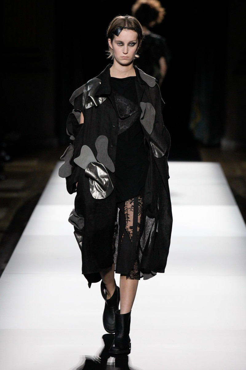 Yohji Yamamoto fashion show for Spring/Summer 2025